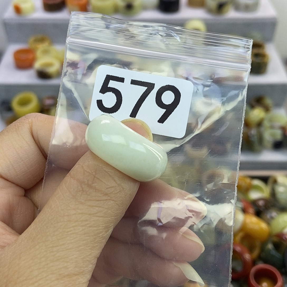 全***员蛇纹石玉未镶嵌戒指