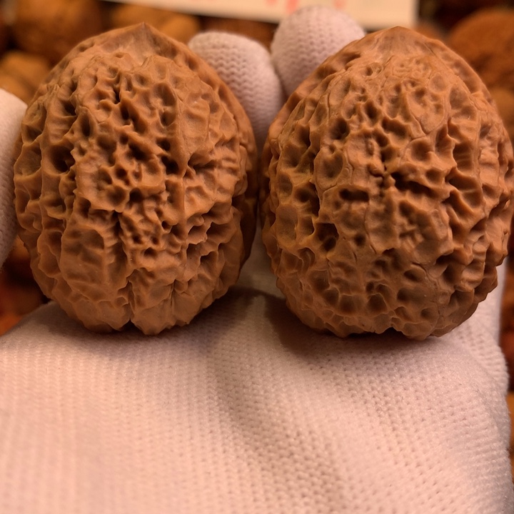 文玩核桃吊坠32哦哦哦哦