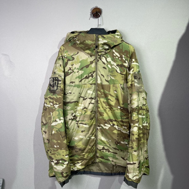 99新 ARC'TERYX/始祖鸟 Leaf Cold wx Lt Hoody Gen棉服/尺码：XL