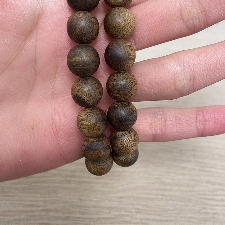 沉香手串九分沉1.2圆珠单圈