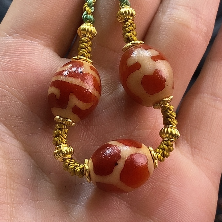 玛瑙/玉髓颈饰合金