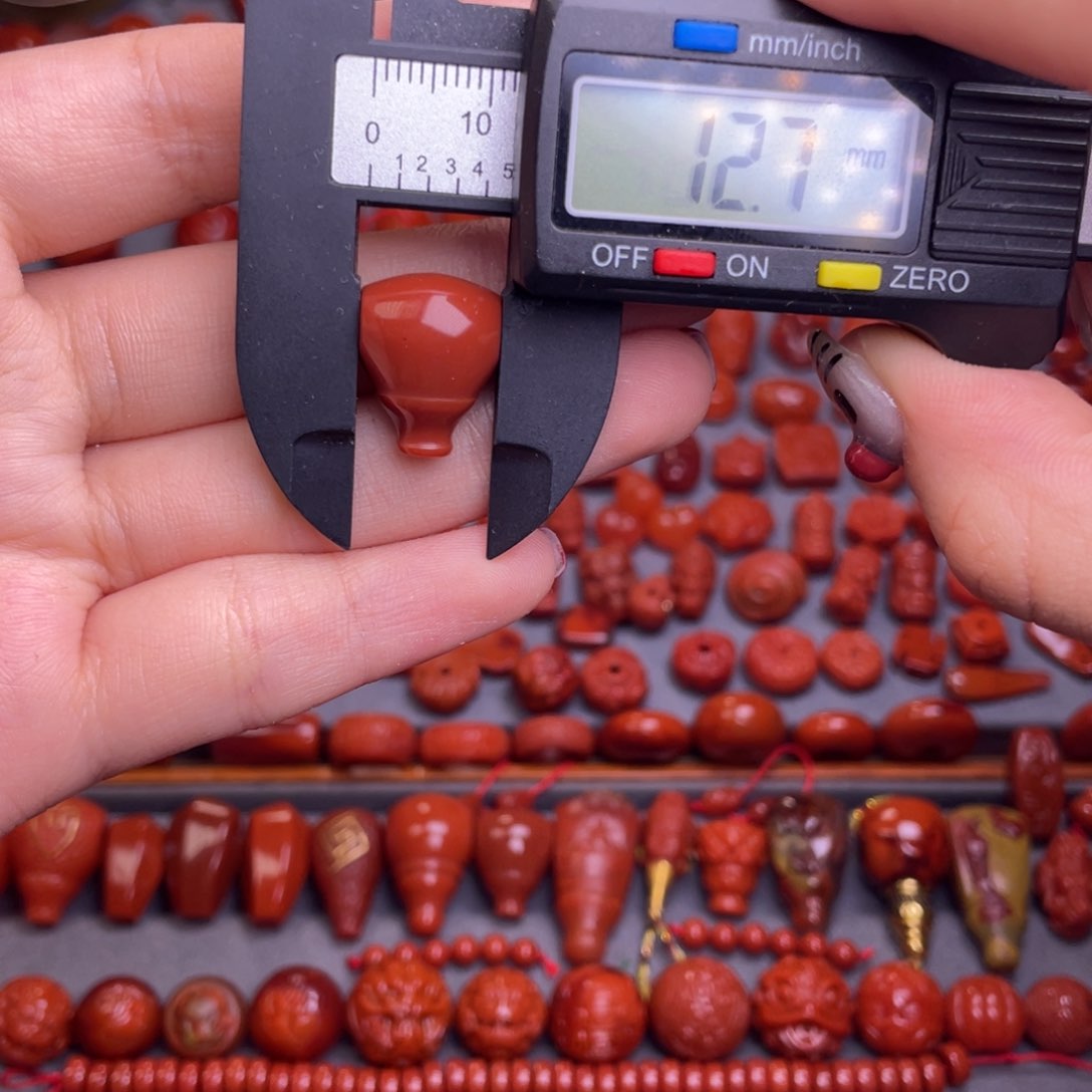 南红玛瑙配饰12.7未镶嵌