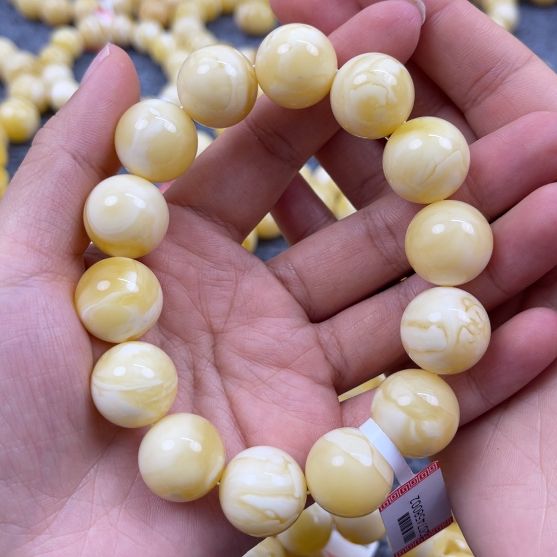 琥珀裸石未镶嵌橘**儿尺寸