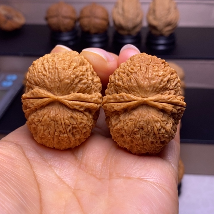 文玩核桃把件麒麟元宝14