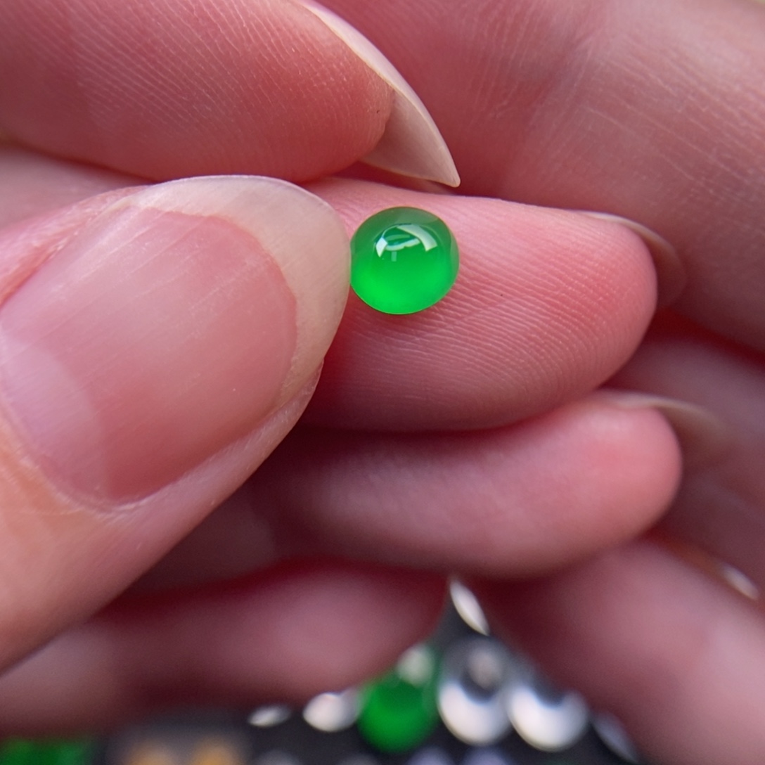 安***金定制翡翠未镶嵌翡翠