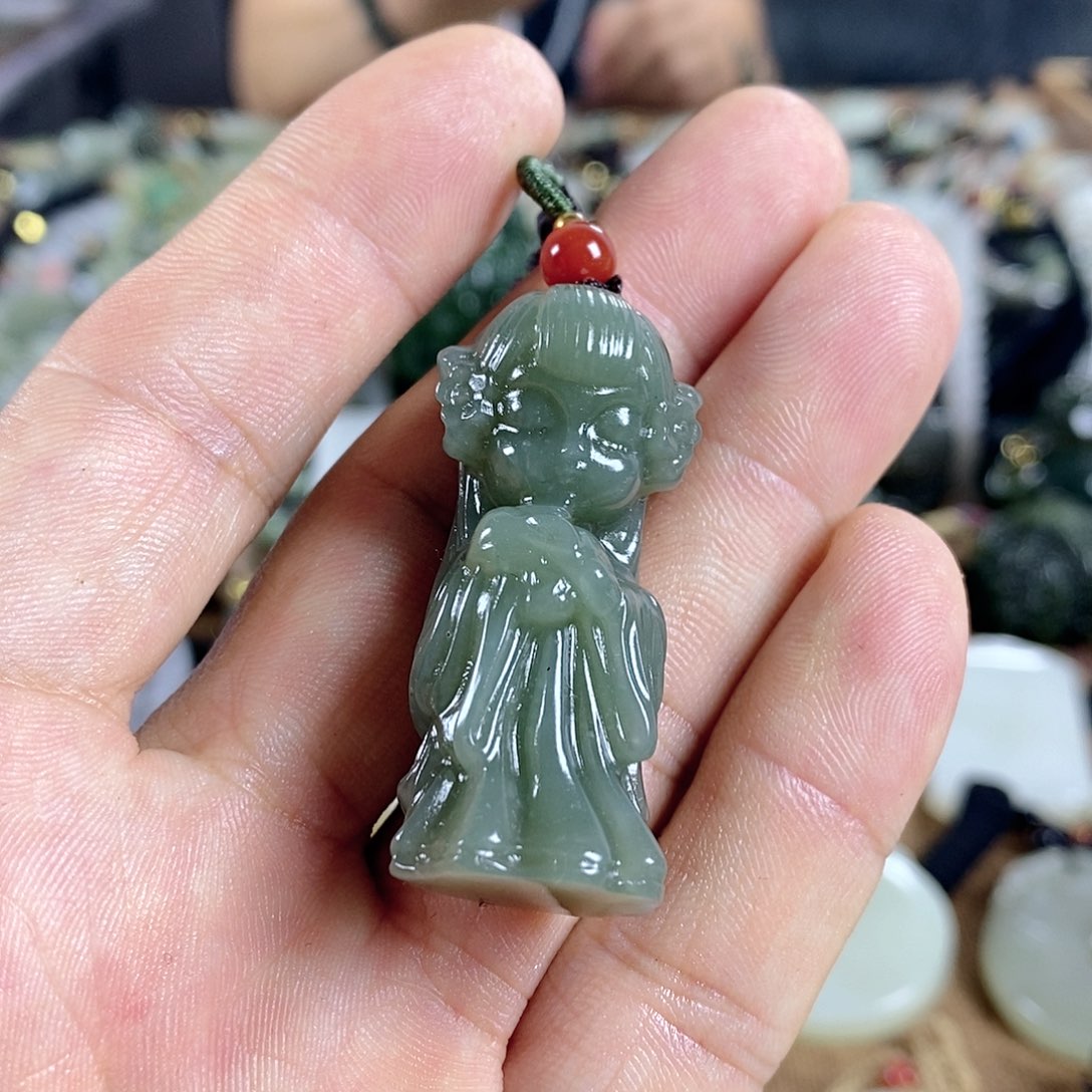 和田玉未镶嵌颈饰