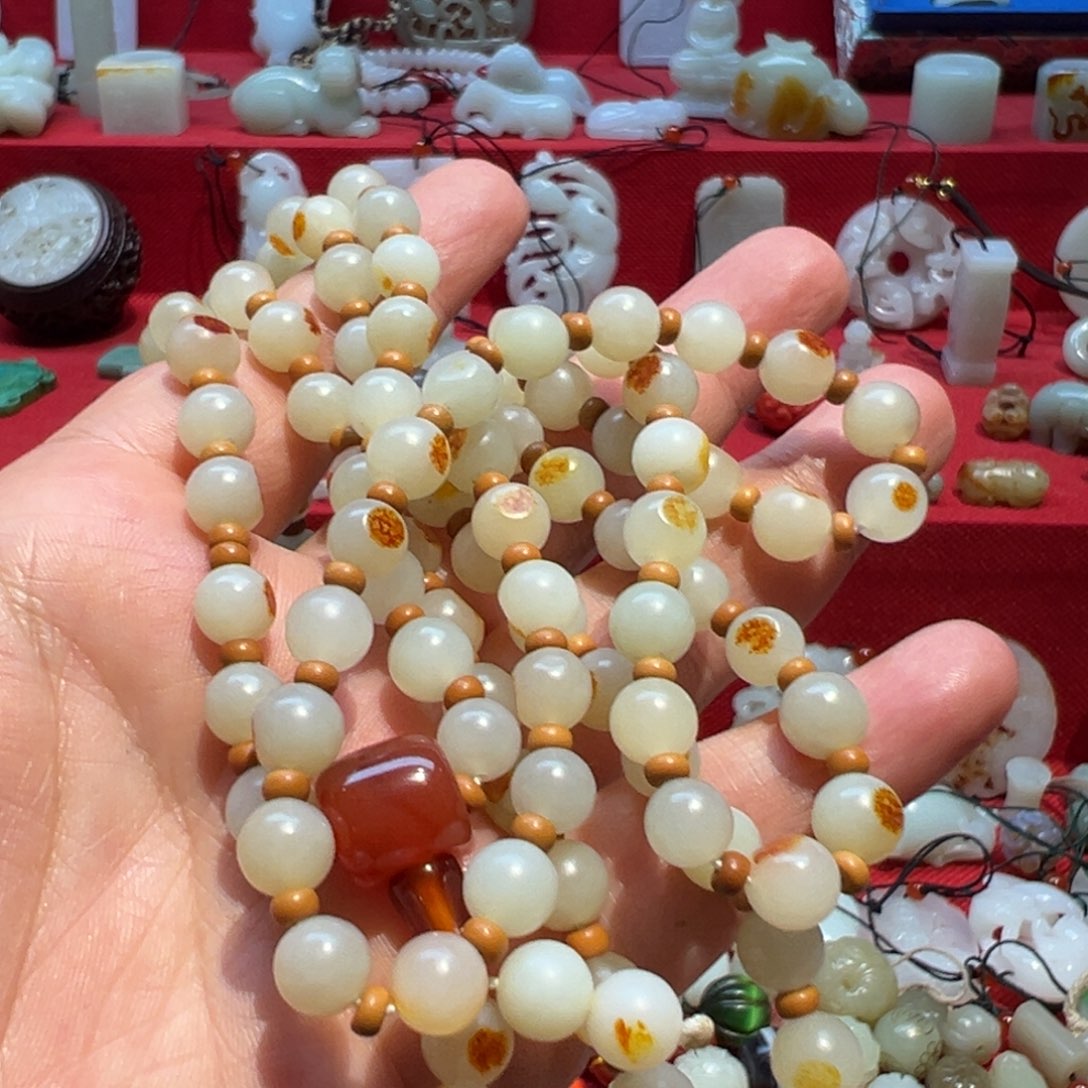 觉***和田玉未镶嵌颈饰