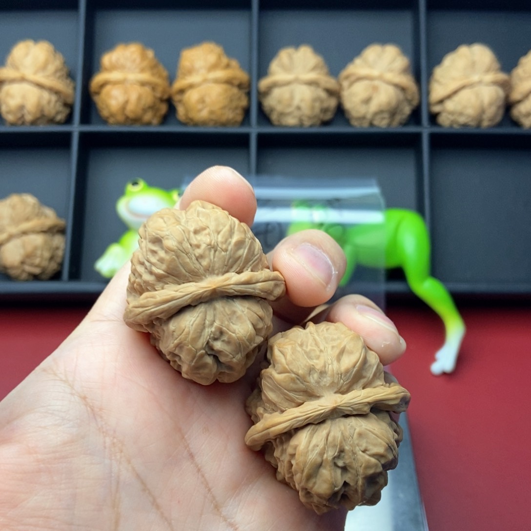 文玩核桃吊坠L****g蛤蟆38