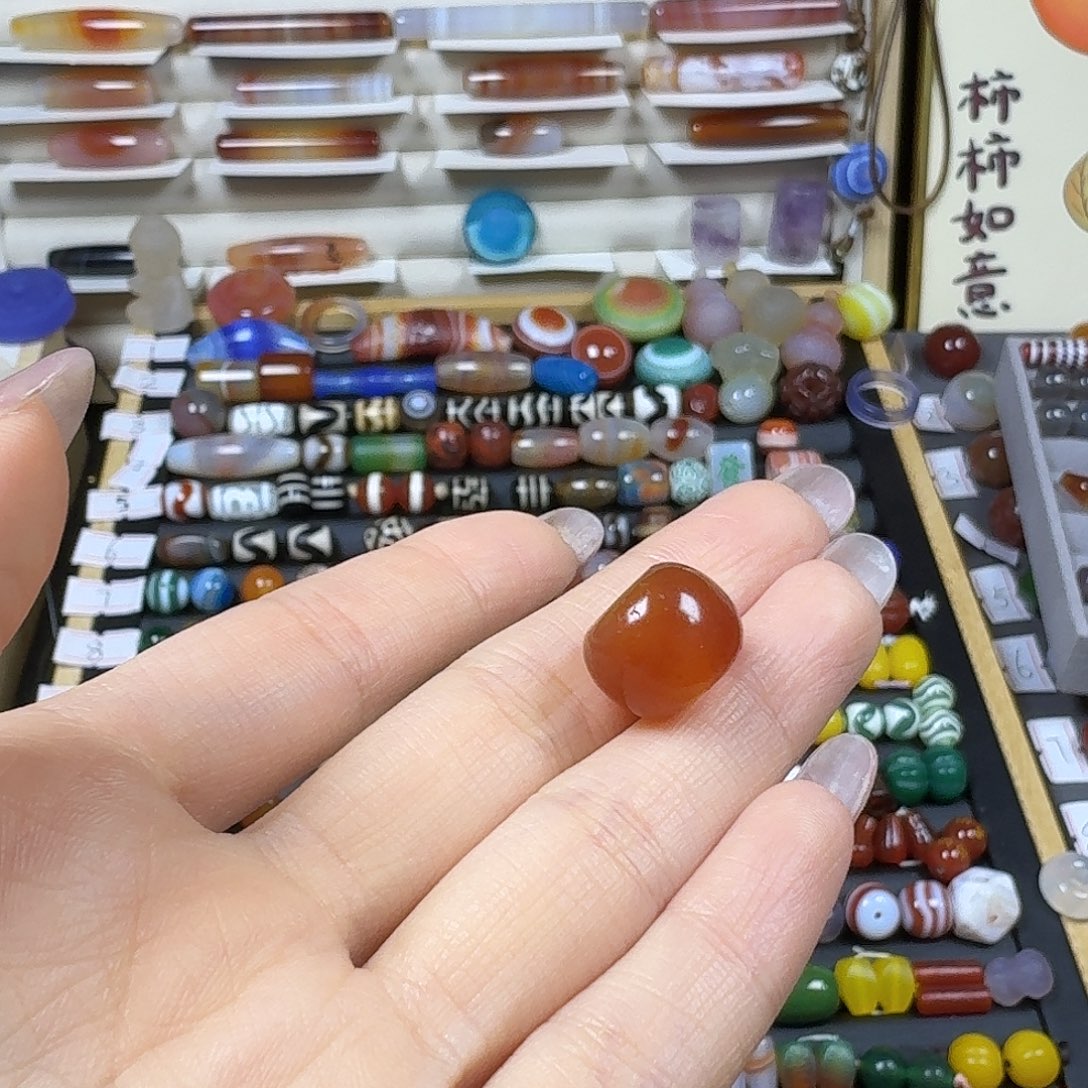 阿***瑶玛瑙/玉髓未镶嵌颈饰