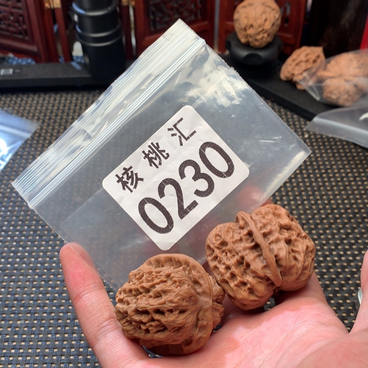 不***皮吊坠文玩核桃金钟