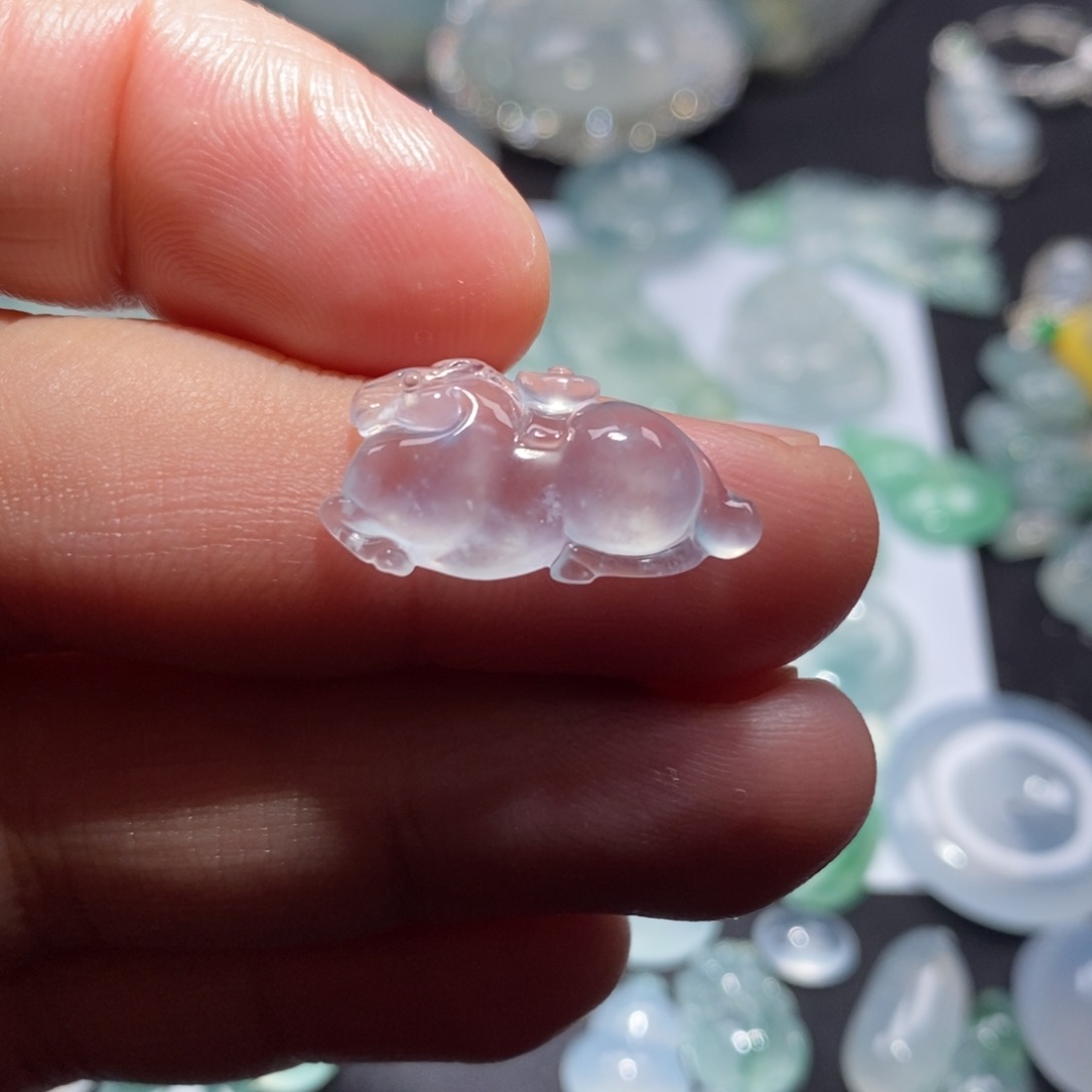 翡翠颈饰未镶嵌唐马