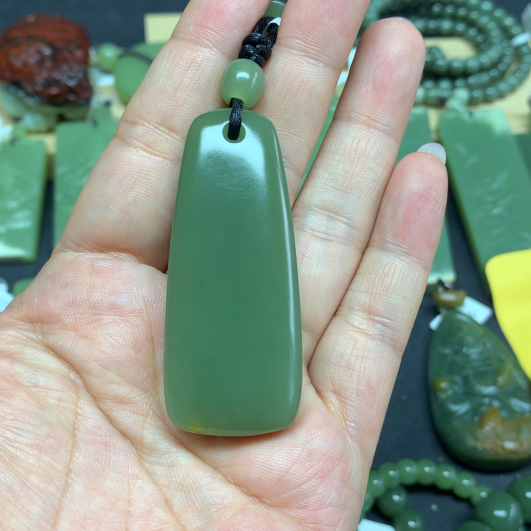 岫岩河磨玉（透闪石质玉）颈饰未镶嵌小****5