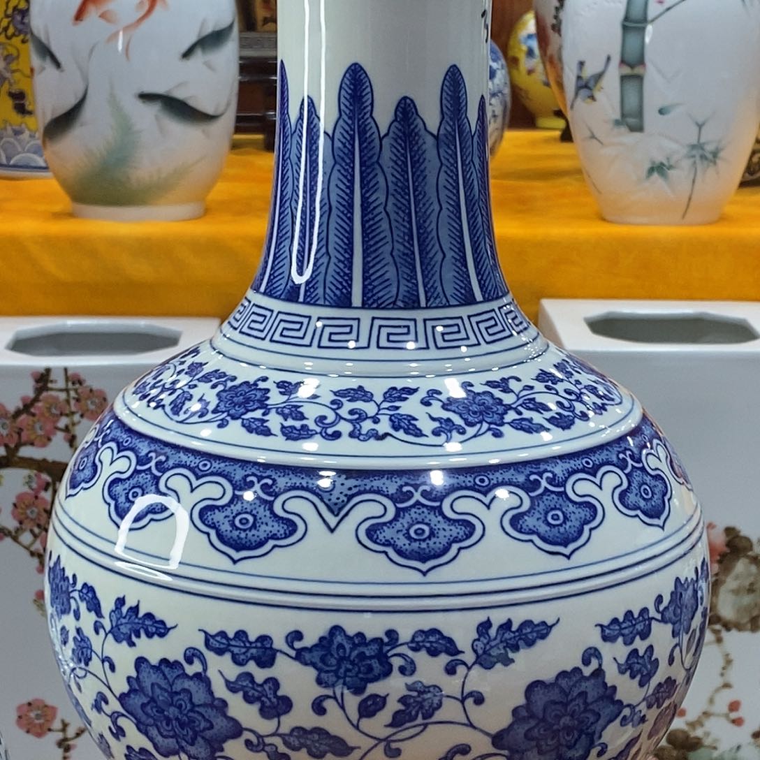 摆件我**一景德镇陶瓷青花赏瓶