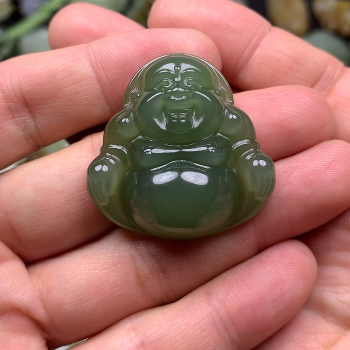 洋***美和田玉未镶嵌颈饰