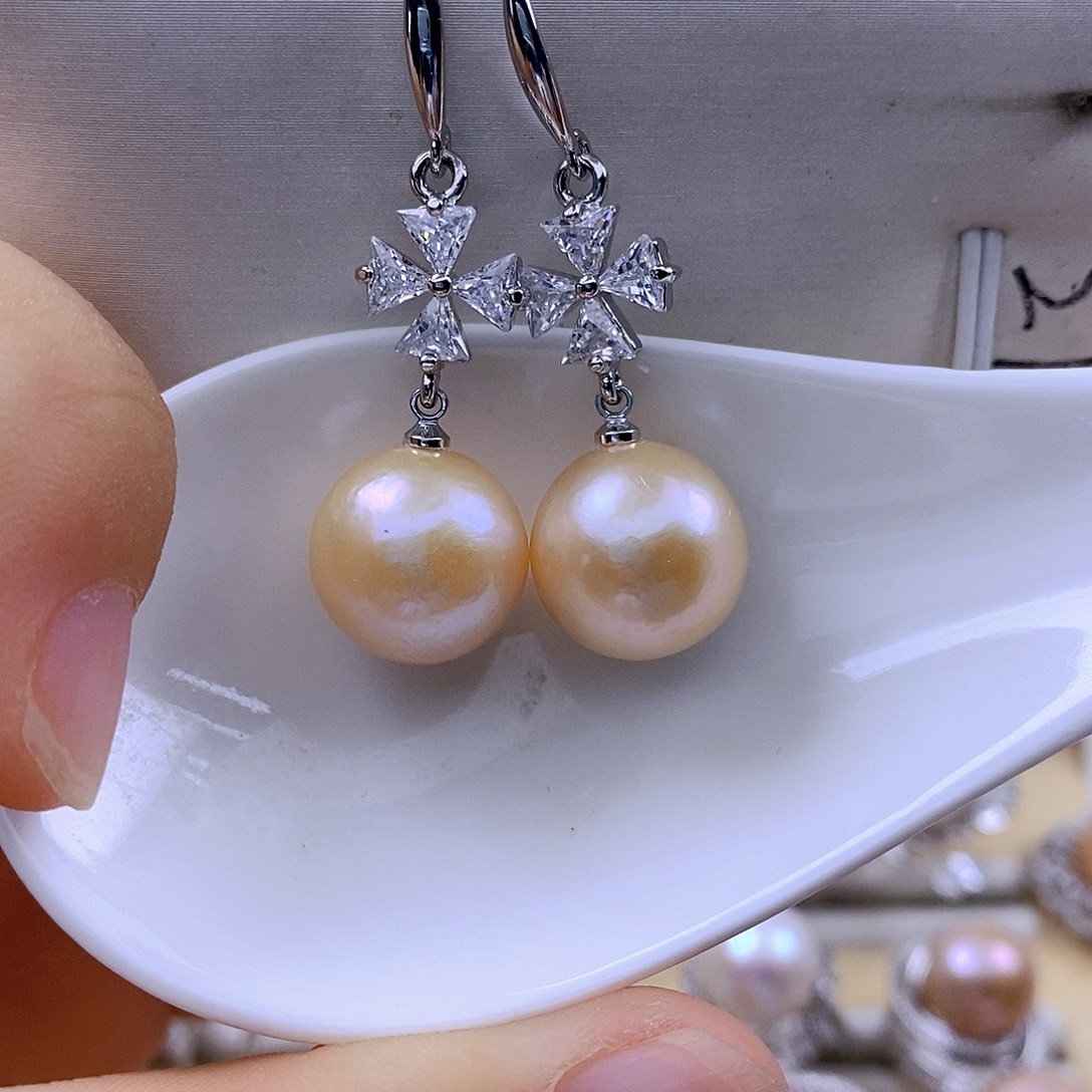 淡水珍珠未镶嵌耳饰