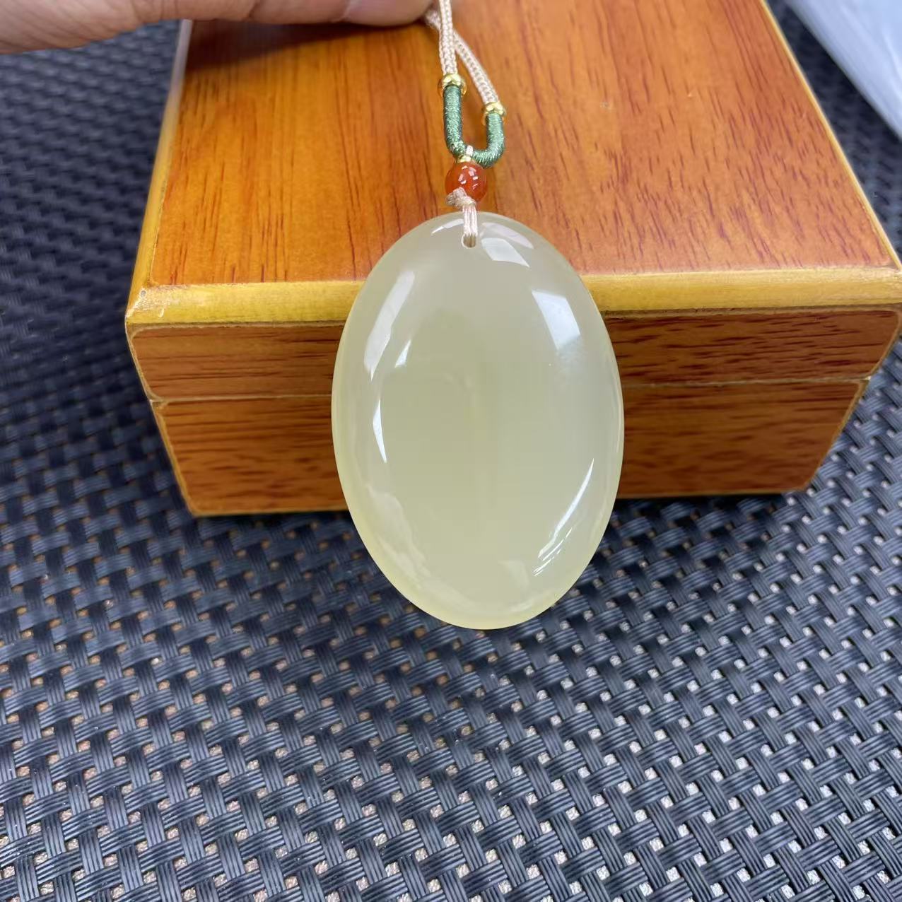 【大喜儿】椭圆鸭蛋青吊坠-12WQ1806