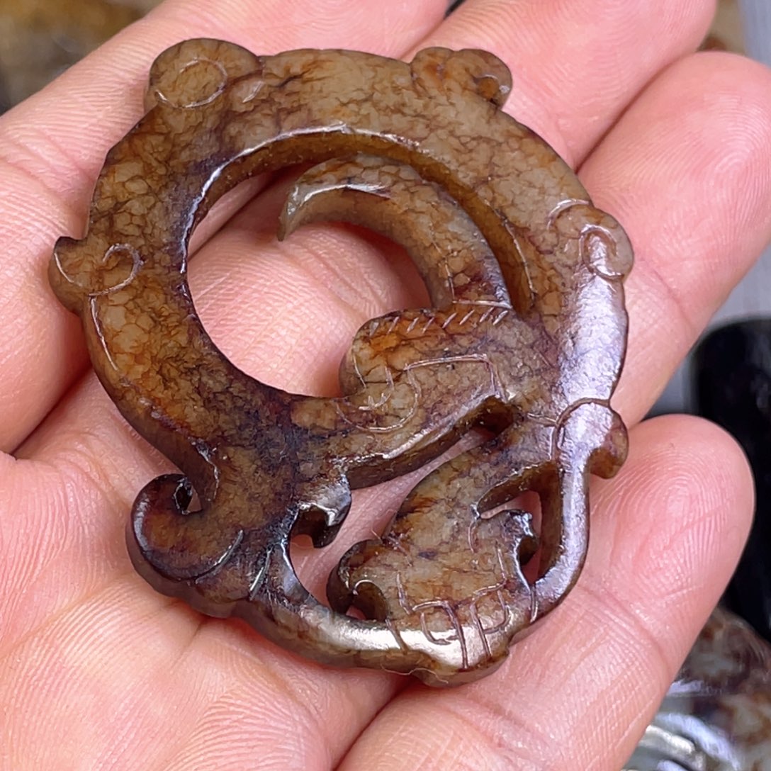 和田玉颈饰未镶嵌云***哥