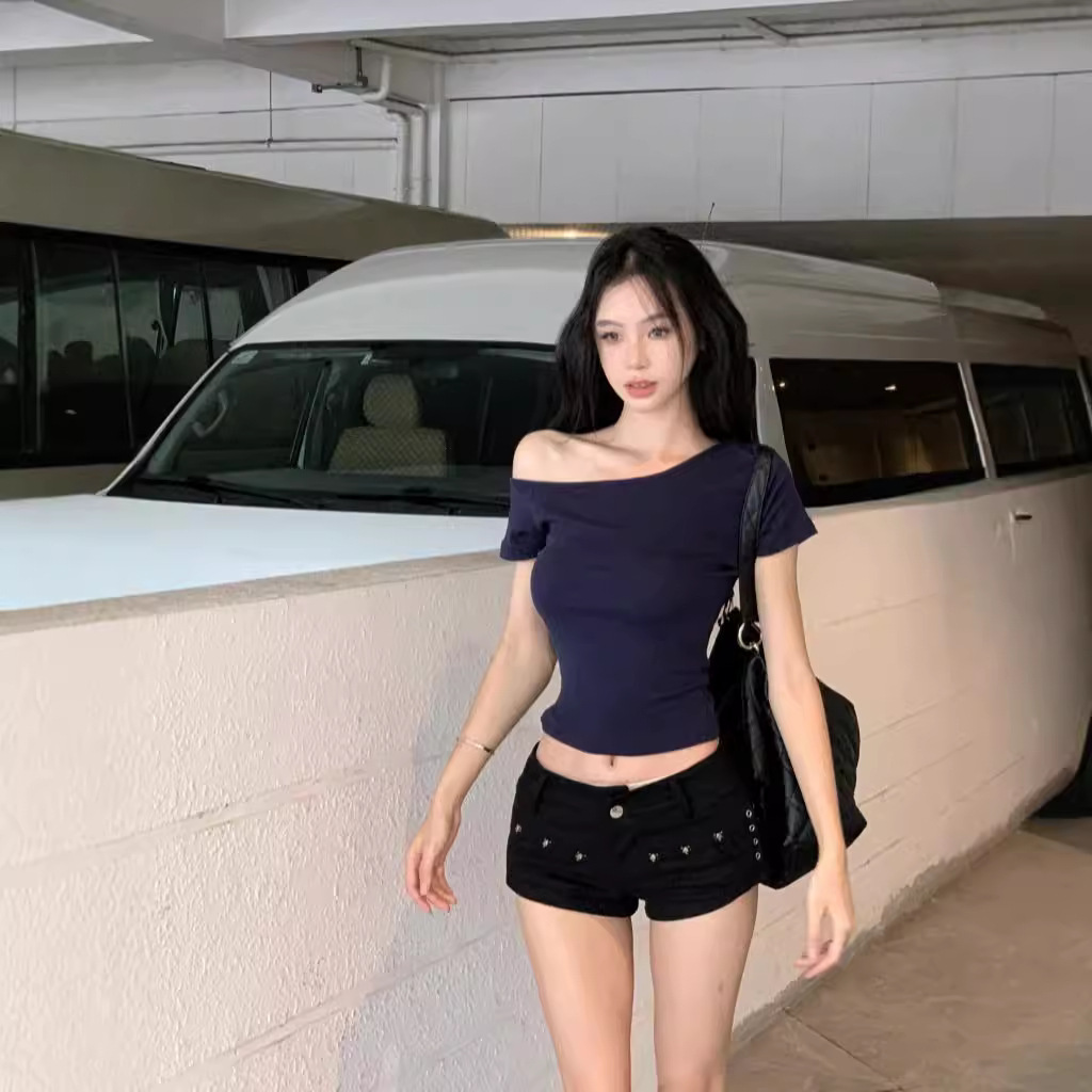 纯欲短袖T恤女夏季新款短款露脐穿搭衣服学生出行上衣ins潮