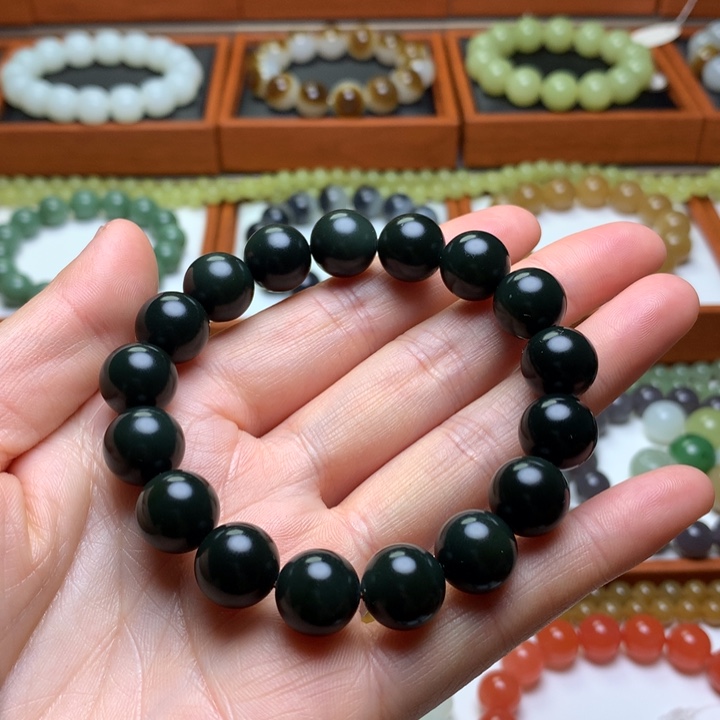 和田玉手串未镶嵌