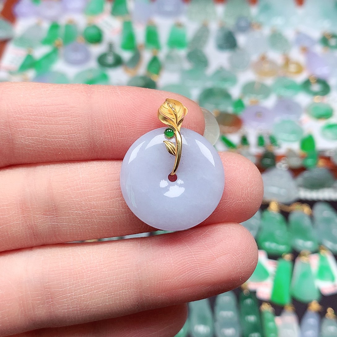 翡翠颈饰18K金镶嵌天然翡翠A货