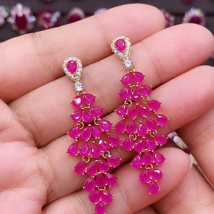 银S925镶嵌耳饰红宝石