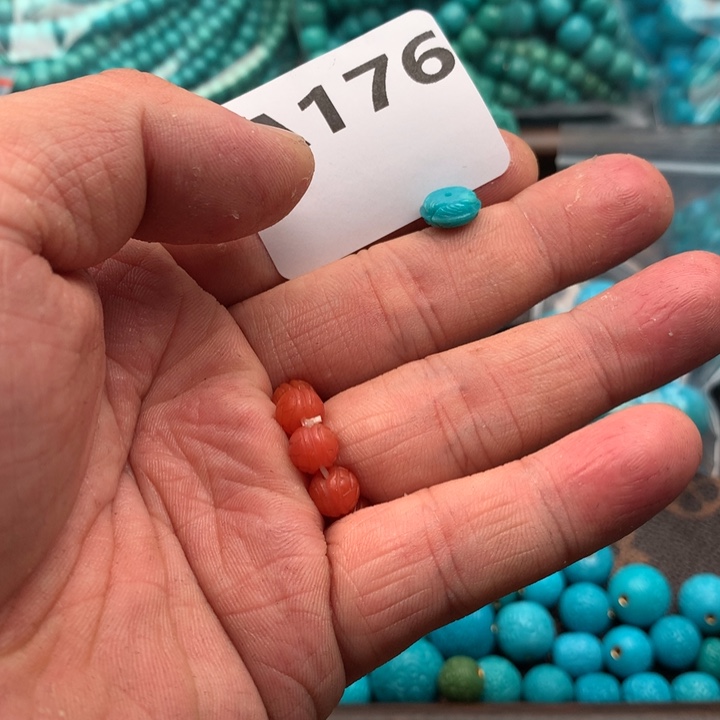 南红玛瑙未镶嵌珠宝奇石