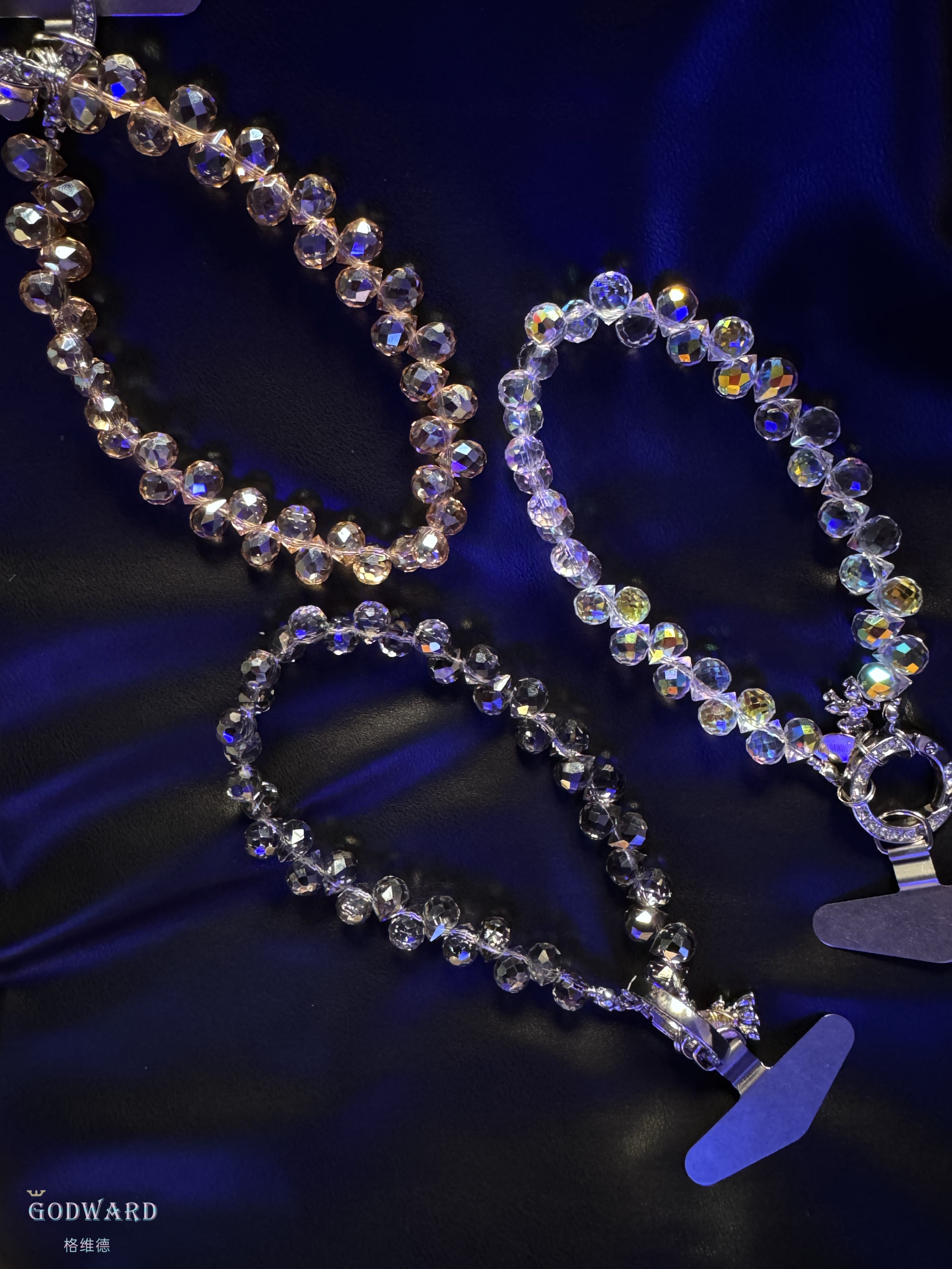 手工原创人鱼的眼泪水晶腕带女款手机链轻奢防丢高级时尚挂饰