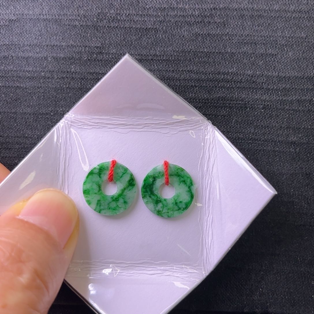 翡翠耳饰未镶嵌圈圈