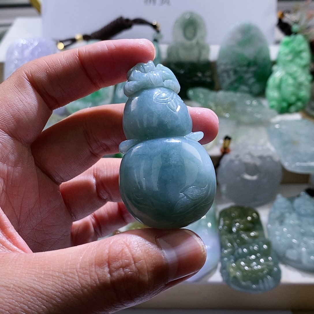 【闪购商品】翡翠颈饰未镶嵌葫芦