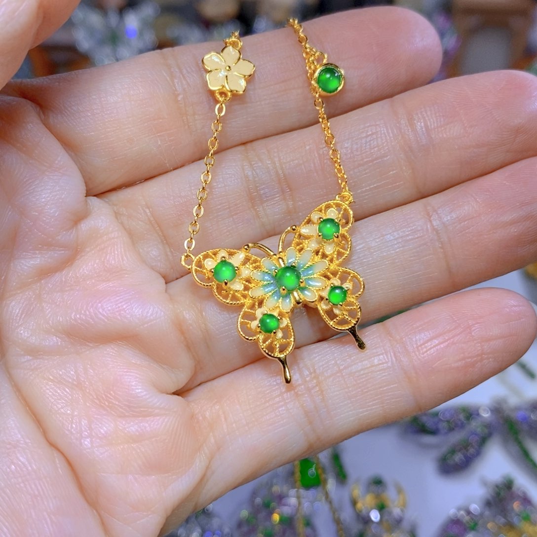 翡翠颈饰银S925镶嵌天然翡翠