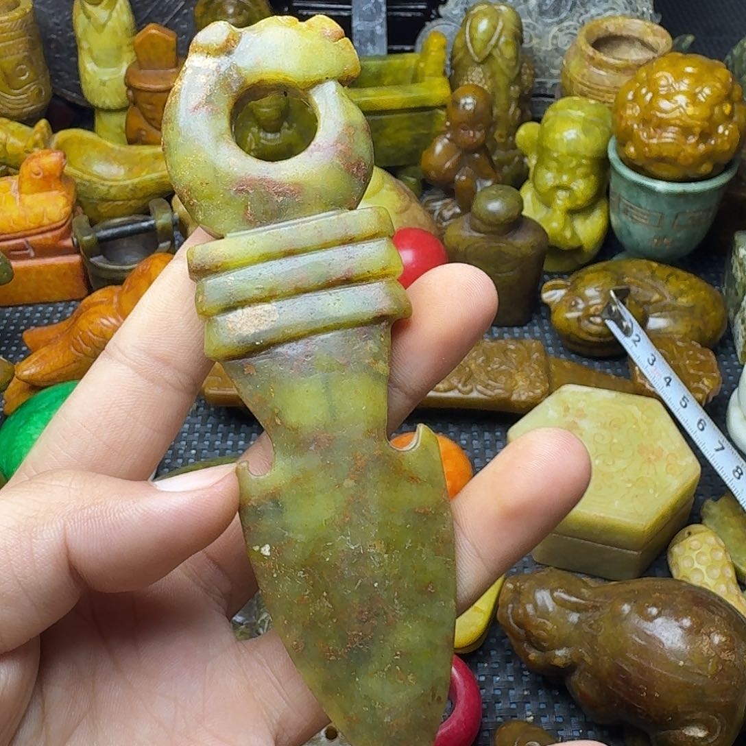 白玉菩提吊坠。。。