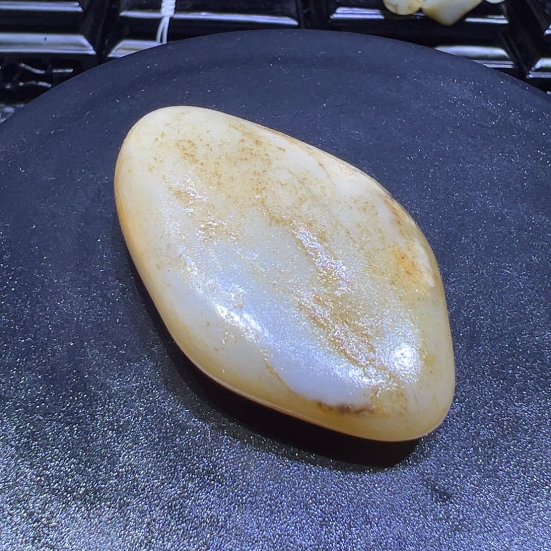 和田玉（子料）未镶嵌颈饰70克-79