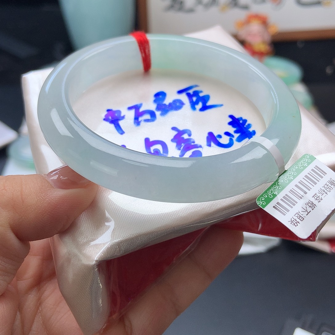 翡翠未镶嵌手镯15号