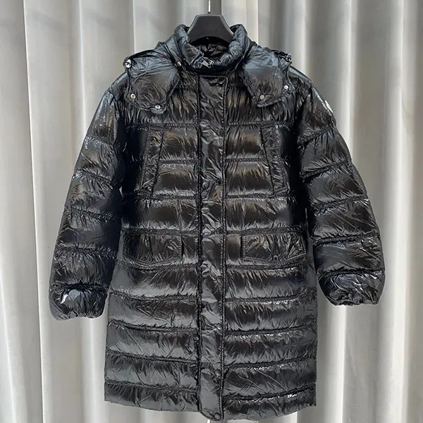MONCLER 【国现 专柜34800】女士时尚黑色外套 COCHE GIUBBOTTO