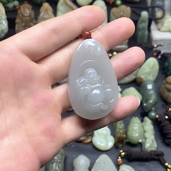 和田玉颈饰未镶嵌生**态