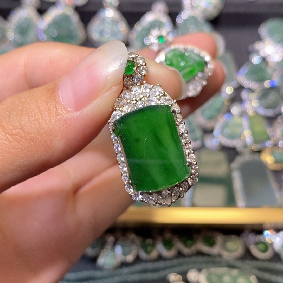 翡翠银S925镶嵌颈饰