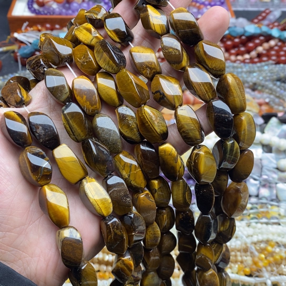 玛瑙/玉髓未镶嵌珠宝半成品一条微微瑕天然10×20黄虎石纽纽桶珠