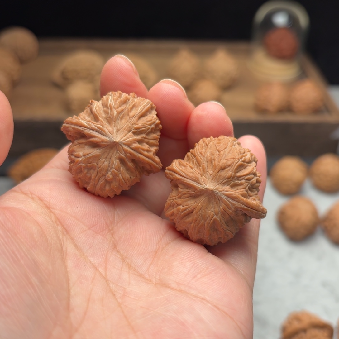 文玩核桃吊坠山地磨盘33.34.29