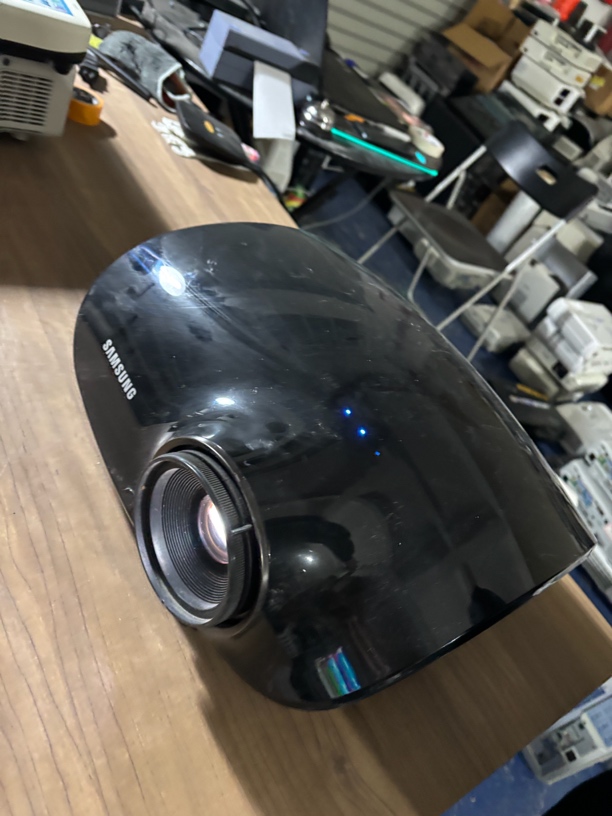 9新 Samsung/三星 二手 三星投影仪 运费自理