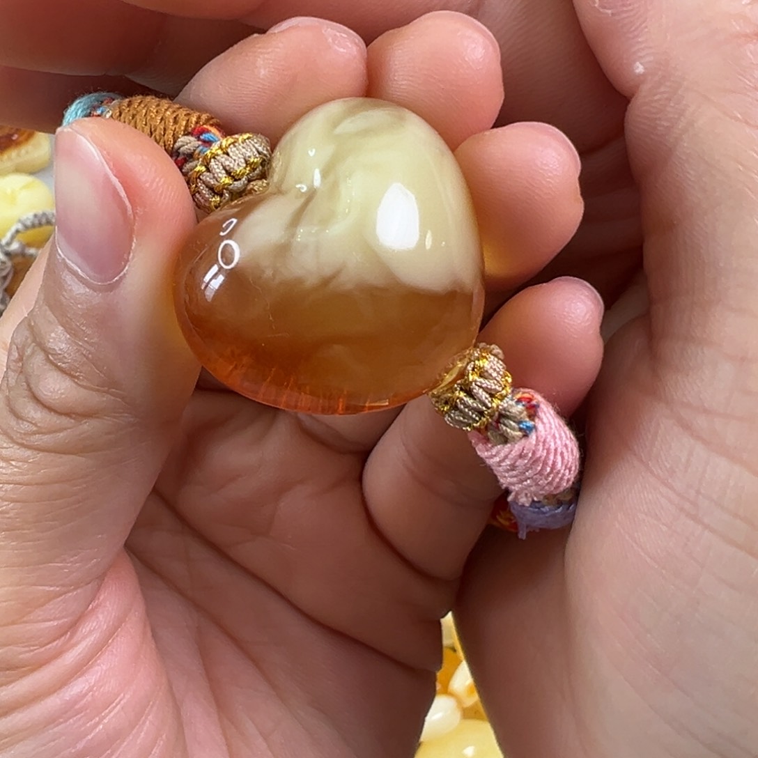 蜜蜡裸石未镶嵌满****快蜜蜡