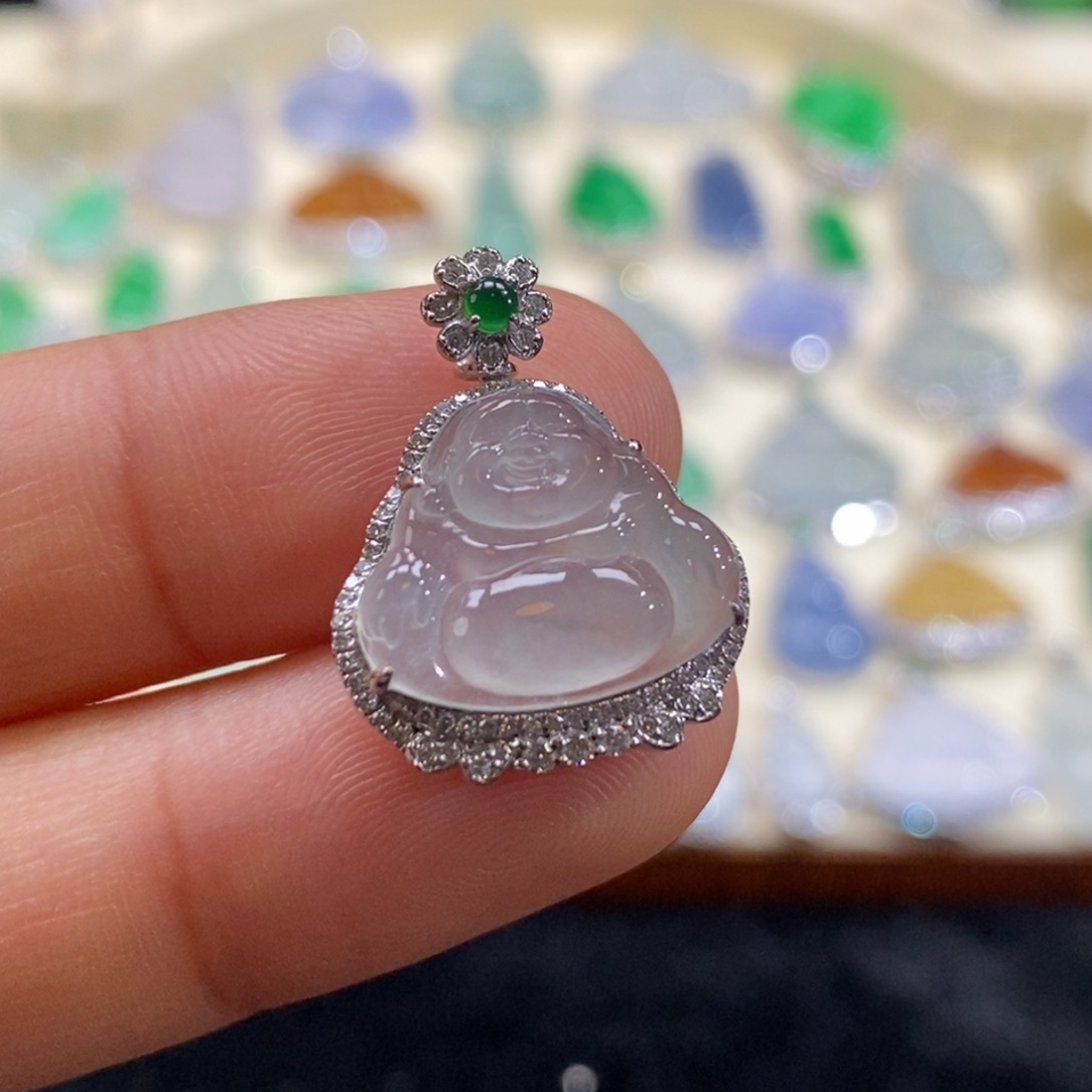 翡翠18K金镶嵌颈饰