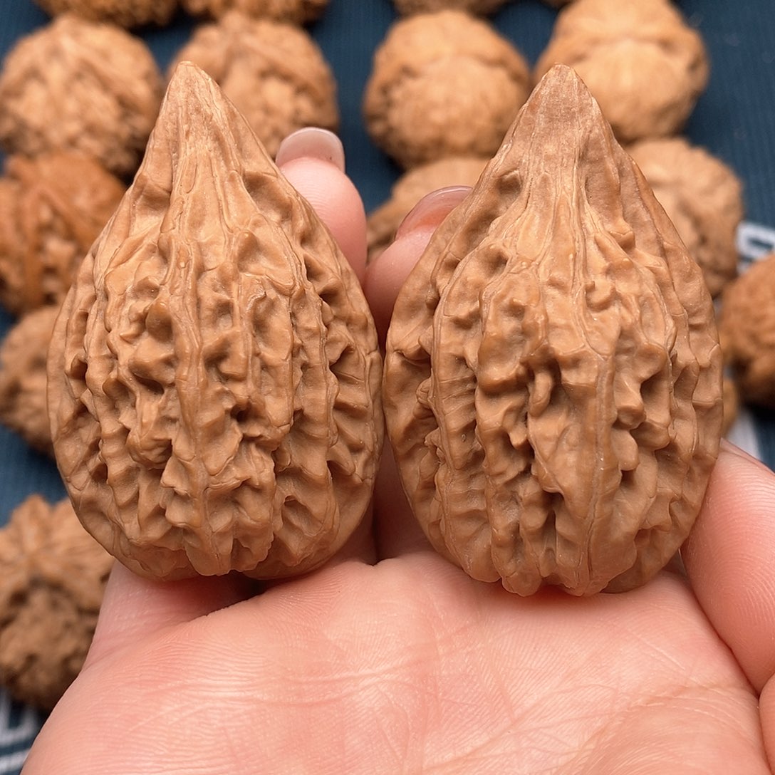 文玩核桃吊坠红婴枪37