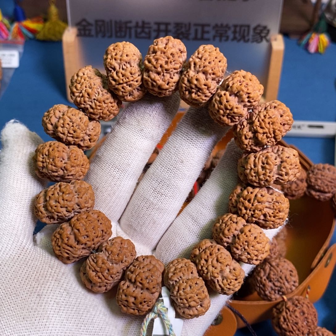 已***置金刚菩提手串23mm