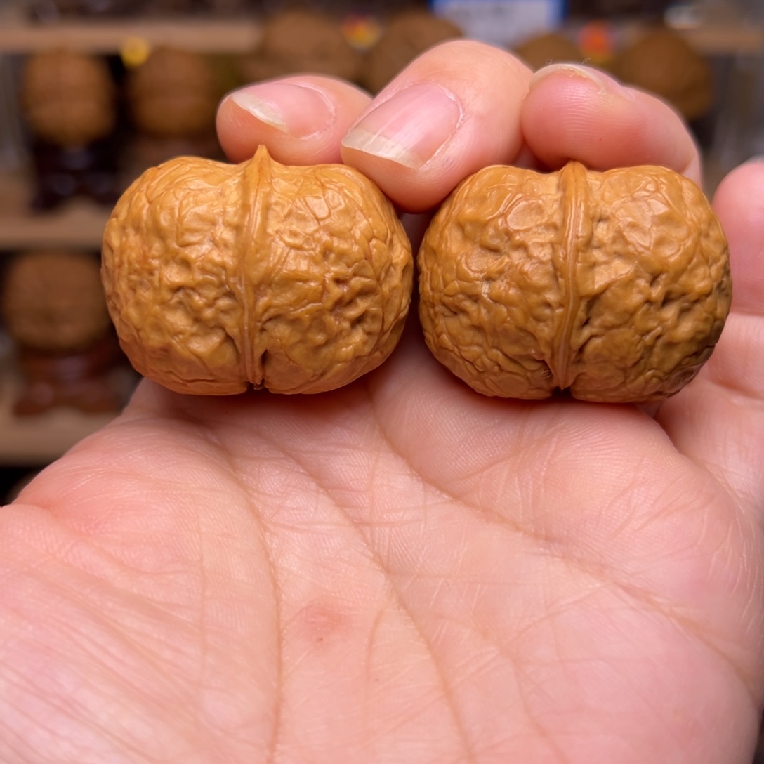 文玩核桃把件2w贵妃元宝36尺