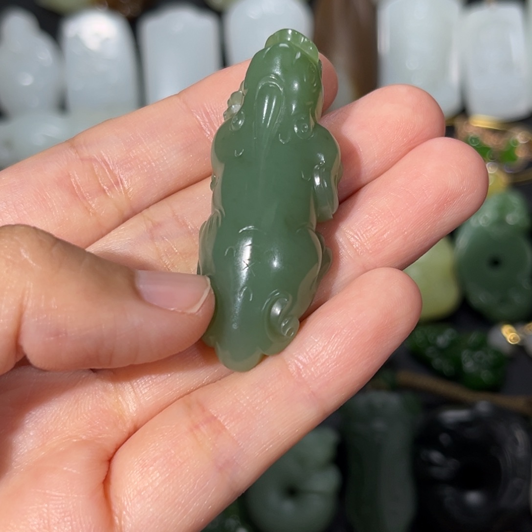 吊坠(赠链)未镶嵌和田玉
