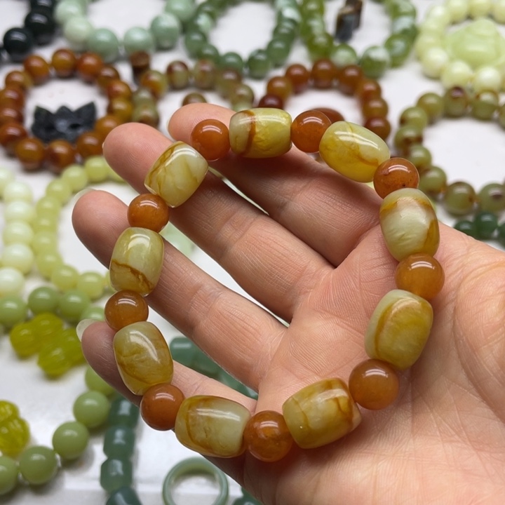 蛇纹石玉手串未镶嵌