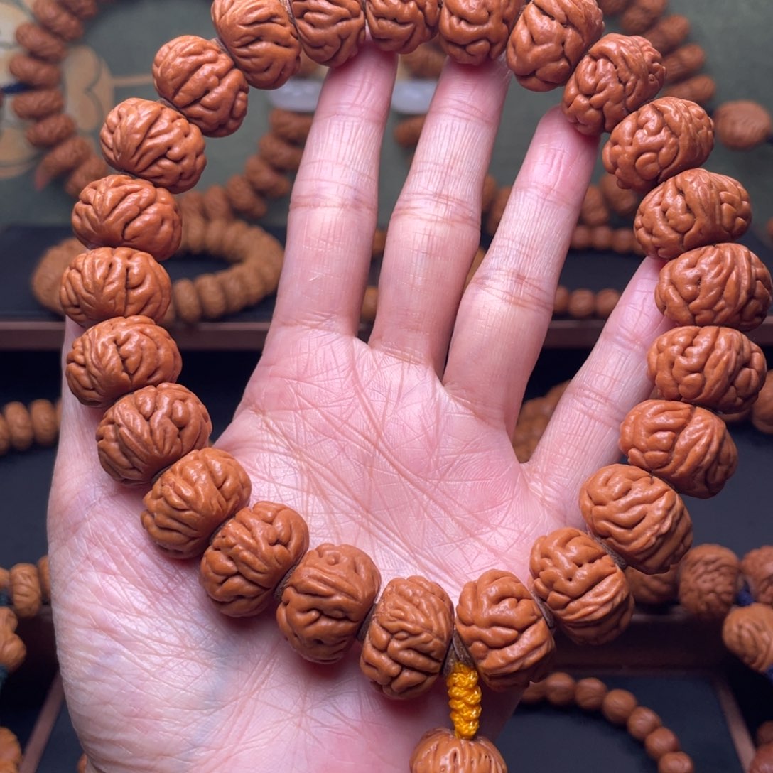 手串桃核19白玉龙