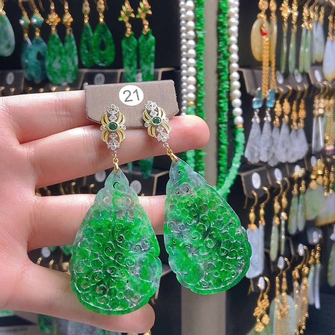 木***城翡翠未镶嵌耳饰翡翠