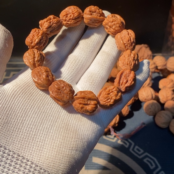 文玩核桃手串……38