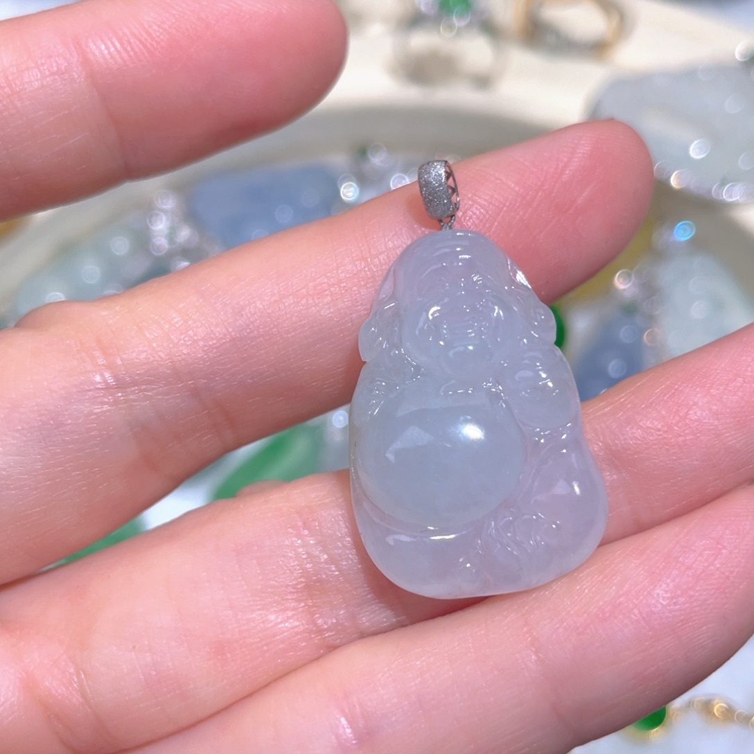 翡翠颈饰18K金镶嵌翡翠